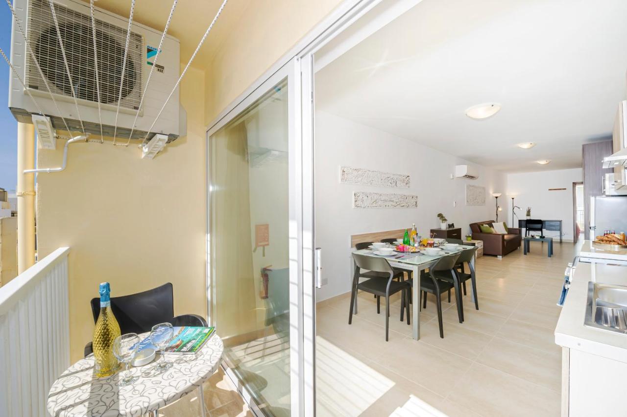 Summer Breeze Comfort Sunny Apartments Close To The Sandy Beaches - By Getawaysmalta Меллиеха Экстерьер фото