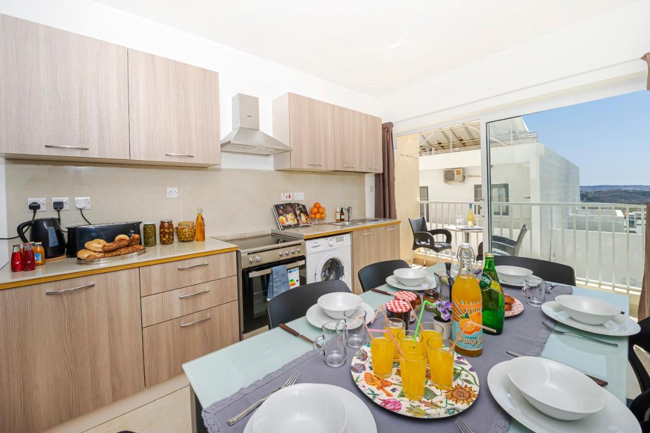 Summer Breeze Comfort Sunny Apartments Close To The Sandy Beaches - By Getawaysmalta Меллиеха Экстерьер фото