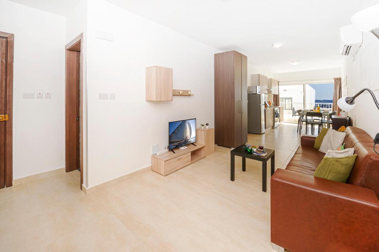 Summer Breeze Comfort Sunny Apartments Close To The Sandy Beaches - By Getawaysmalta Меллиеха Экстерьер фото