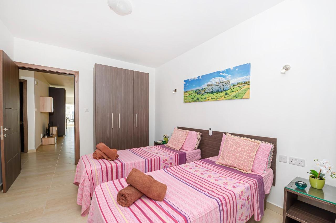 Summer Breeze Comfort Sunny Apartments Close To The Sandy Beaches - By Getawaysmalta Меллиеха Экстерьер фото